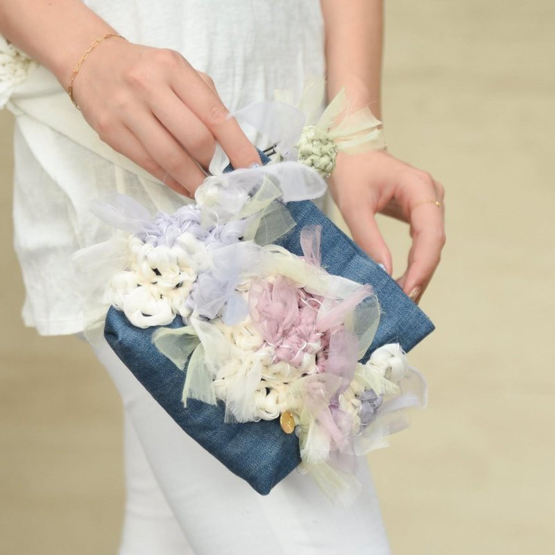 Blooming flower pouch || Spicy Pastel - 化妆包/杂物包 - 其他材质 紫色