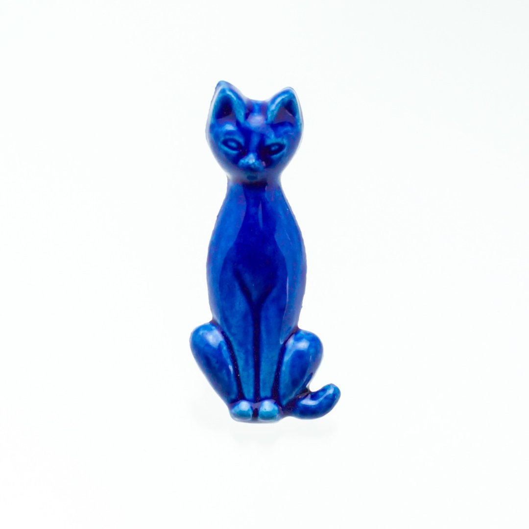 ceramics brooch cat cobalt blue - 胸针 - 陶 蓝色