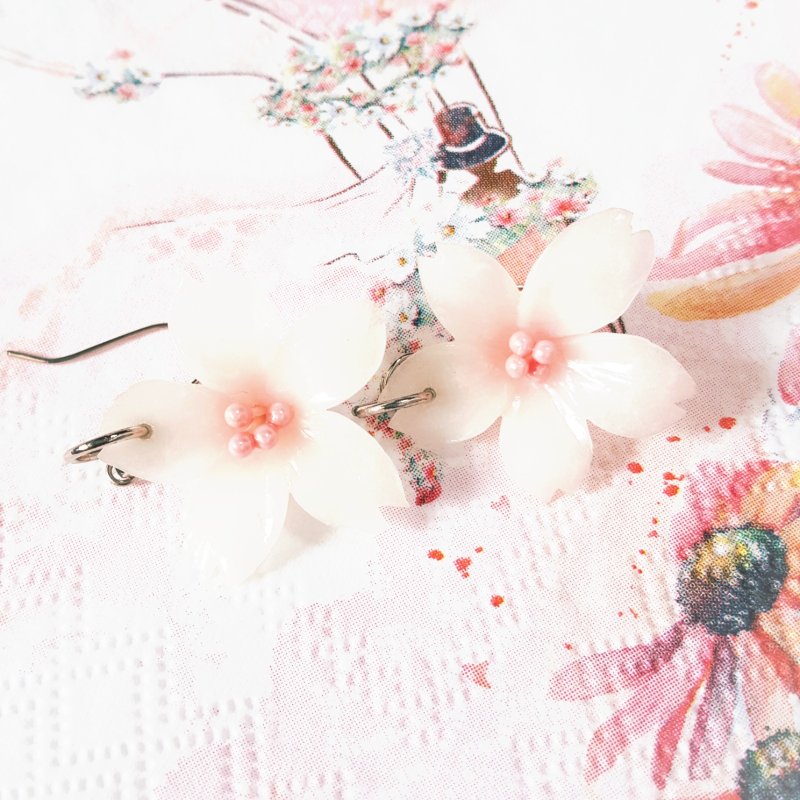 浪漫粉红色樱花耳针式耳环 - 耳环/耳夹 - 粘土 粉红色