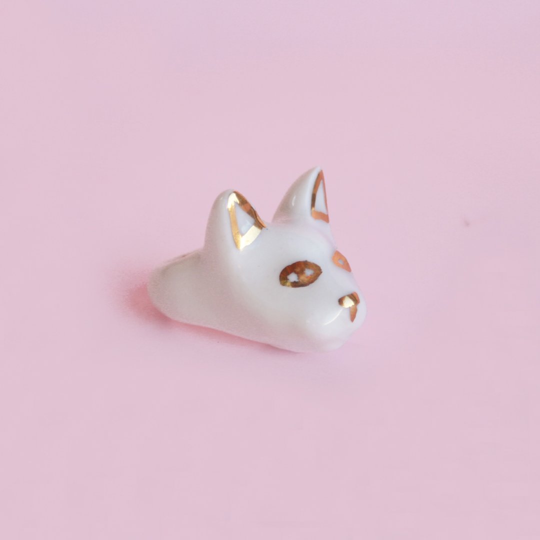 猫咪戒指 / 白色陶瓷缀金 - 戒指 - 瓷 白色