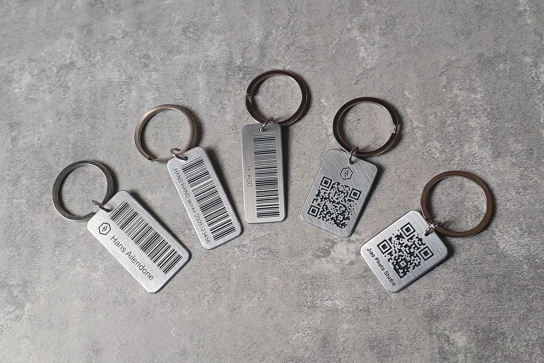 【定制化】手工立体深刻 金属环保材质载具QR code各类条码钥匙圈 - 钥匙链/钥匙包 - 铝合金 银色