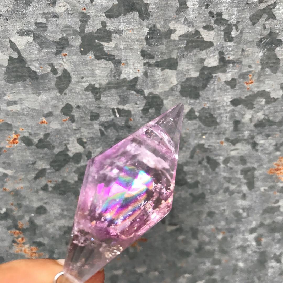 【Lost and find】天然石 守护石 彩虹光 紫水晶 灵石 项链 - 项链 - 宝石 多色