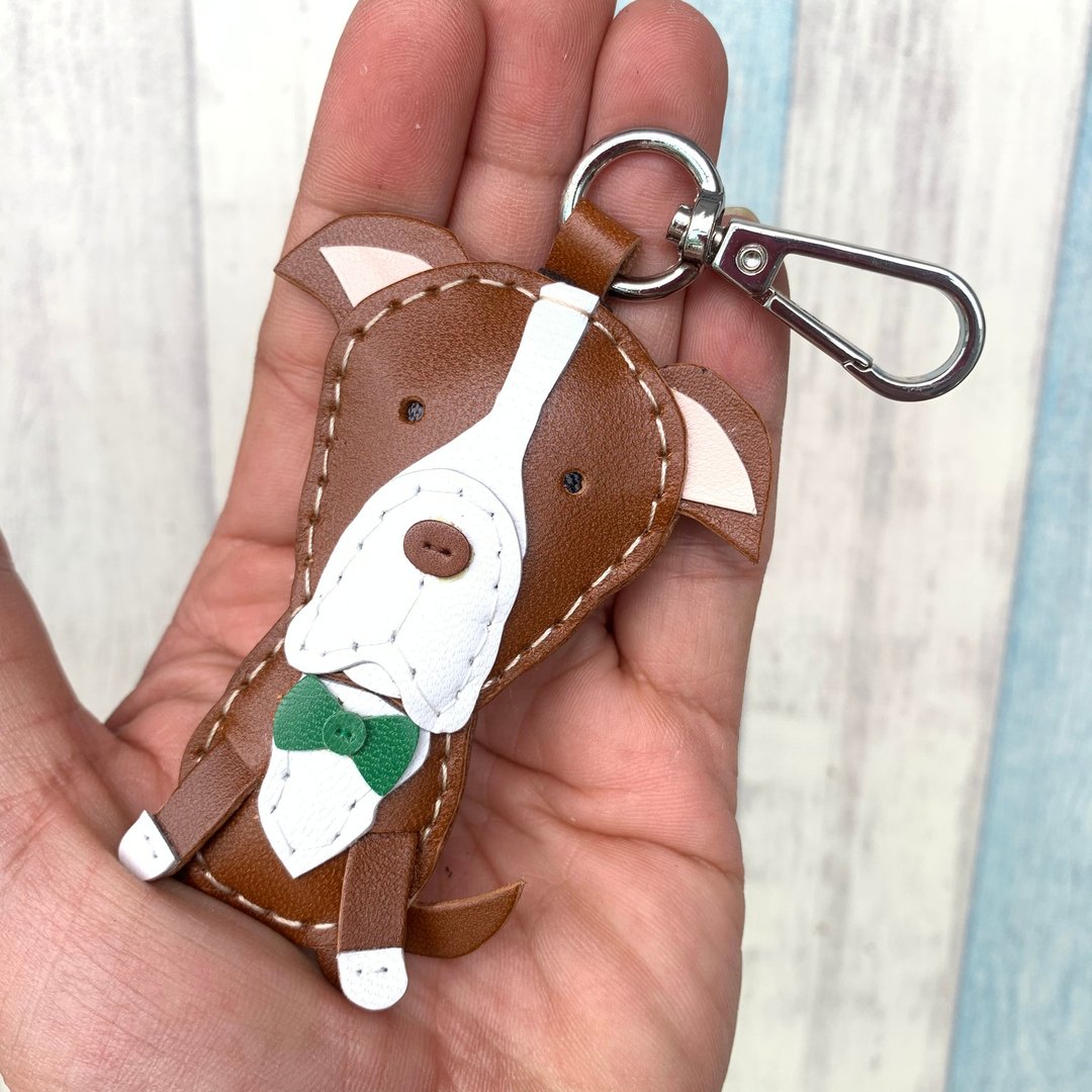 疗愈小物 手工皮革 咖啡色 比特犬 纯手工缝制 钥匙扣 小尺寸 - 钥匙链/钥匙包 - 真皮 咖啡色