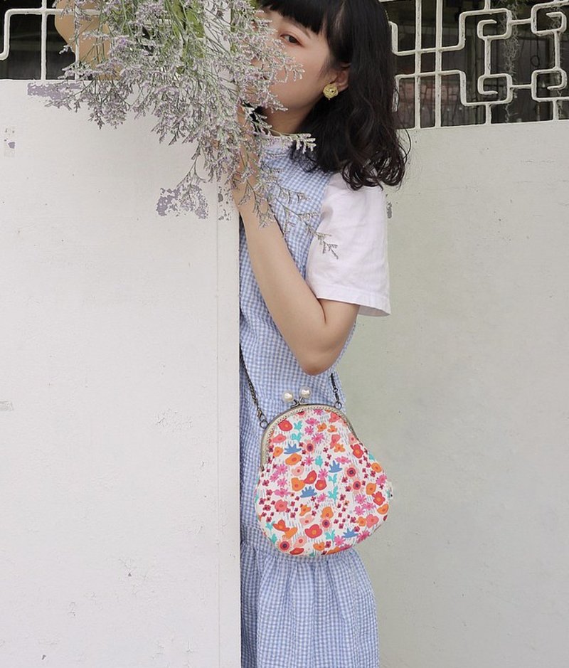 -我的花园- 经典口金包 口金包 随身包 侧背包 - 侧背包/斜挎包 - 棉．麻 多色