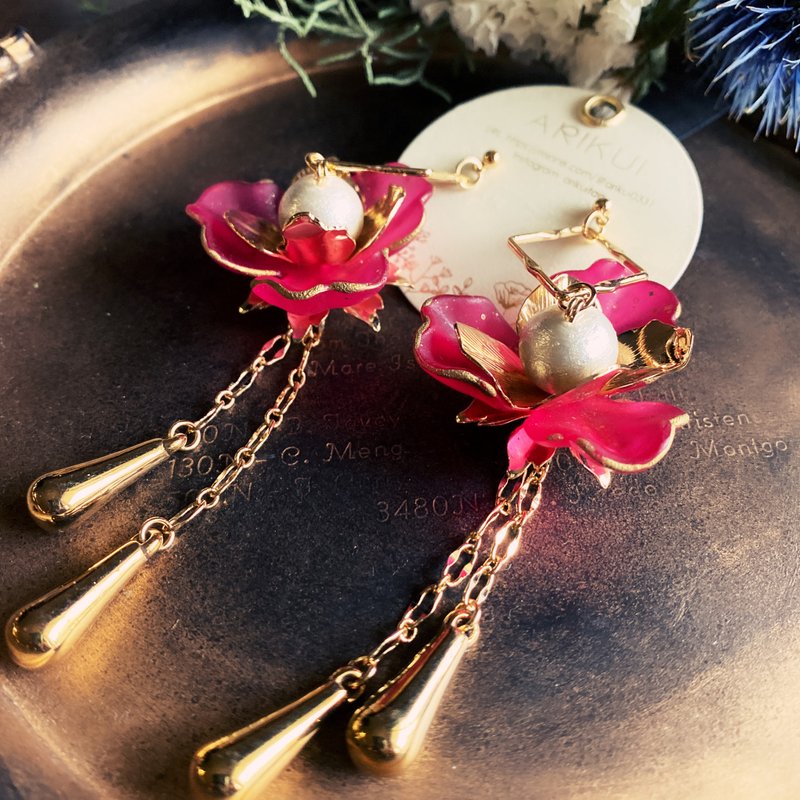 beyond Eden 染めの花　マゼンダ - 耳环/耳夹 - 塑料 粉红色