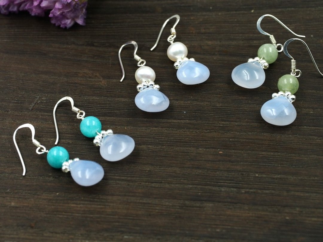 天然蓝玉髓耳环 Chalcedony earrings - 耳环/耳夹 - 宝石 蓝色