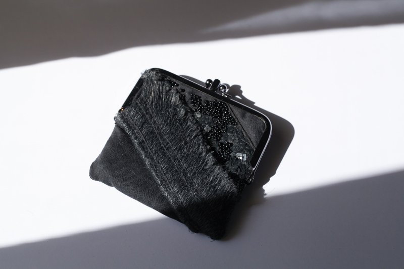 sarto手工刺绣双层口金包/钱包袋 - 编织/刺绣/羊毛毡/裁缝 - 棉．麻 黑色