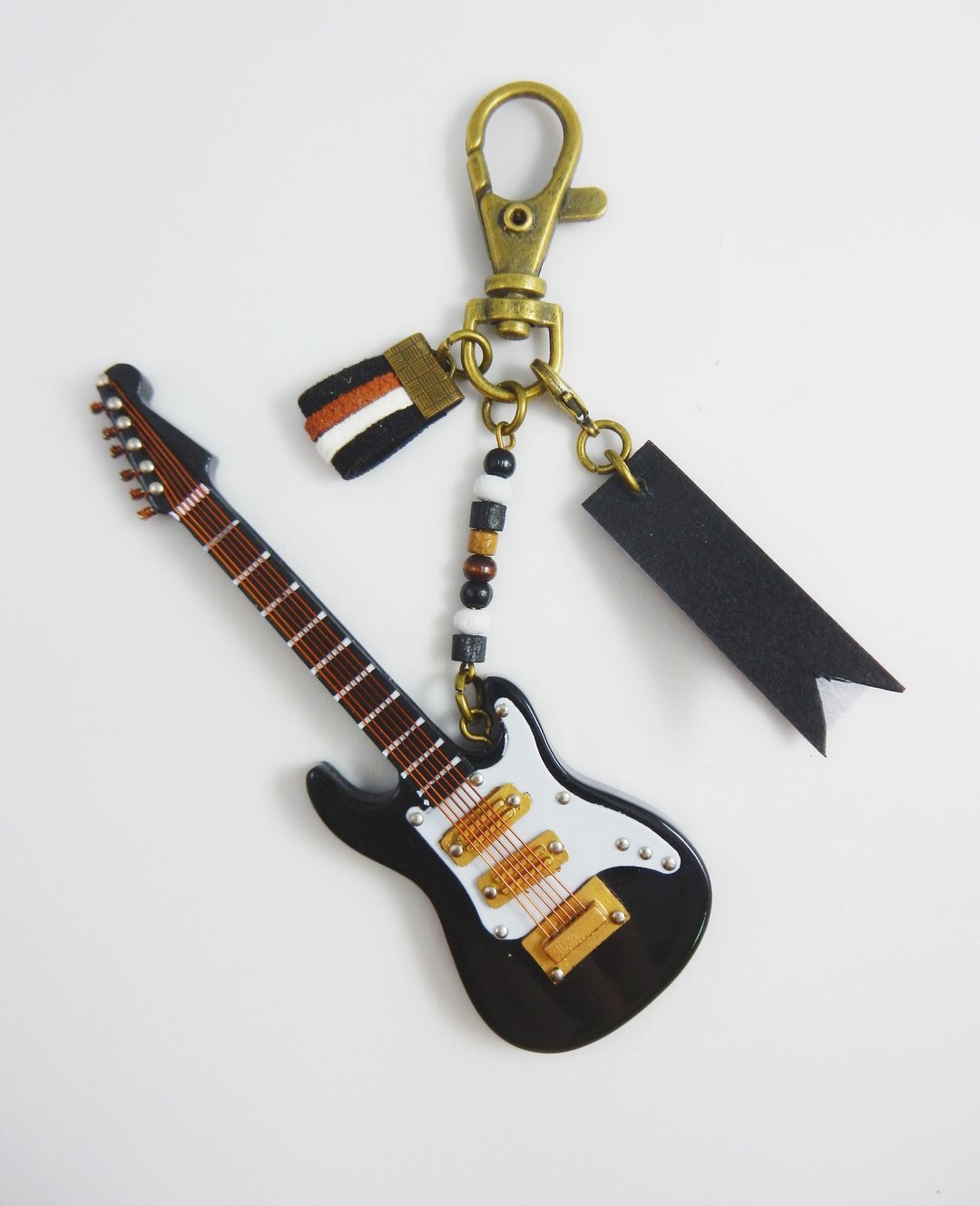 【黑电吉他】electric guitar 质感迷你模型吊饰 支持香港反送中 - 吊饰 - 木头 黑色
