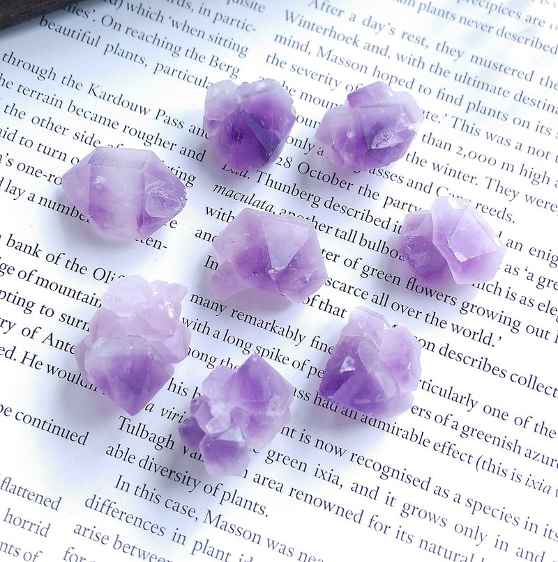 Amethyst 马达加斯加产地 紫水晶 小晶牙 天然小碎石  一组8颗 - 摆饰 - 其他材质 