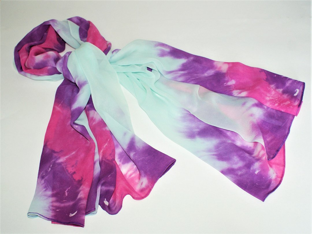 絲巾 Tie dye scarf Chiffon woman scarf Blue purple pink silk shawl Hand dyed scarf - 丝巾 - 丝．绢 蓝色