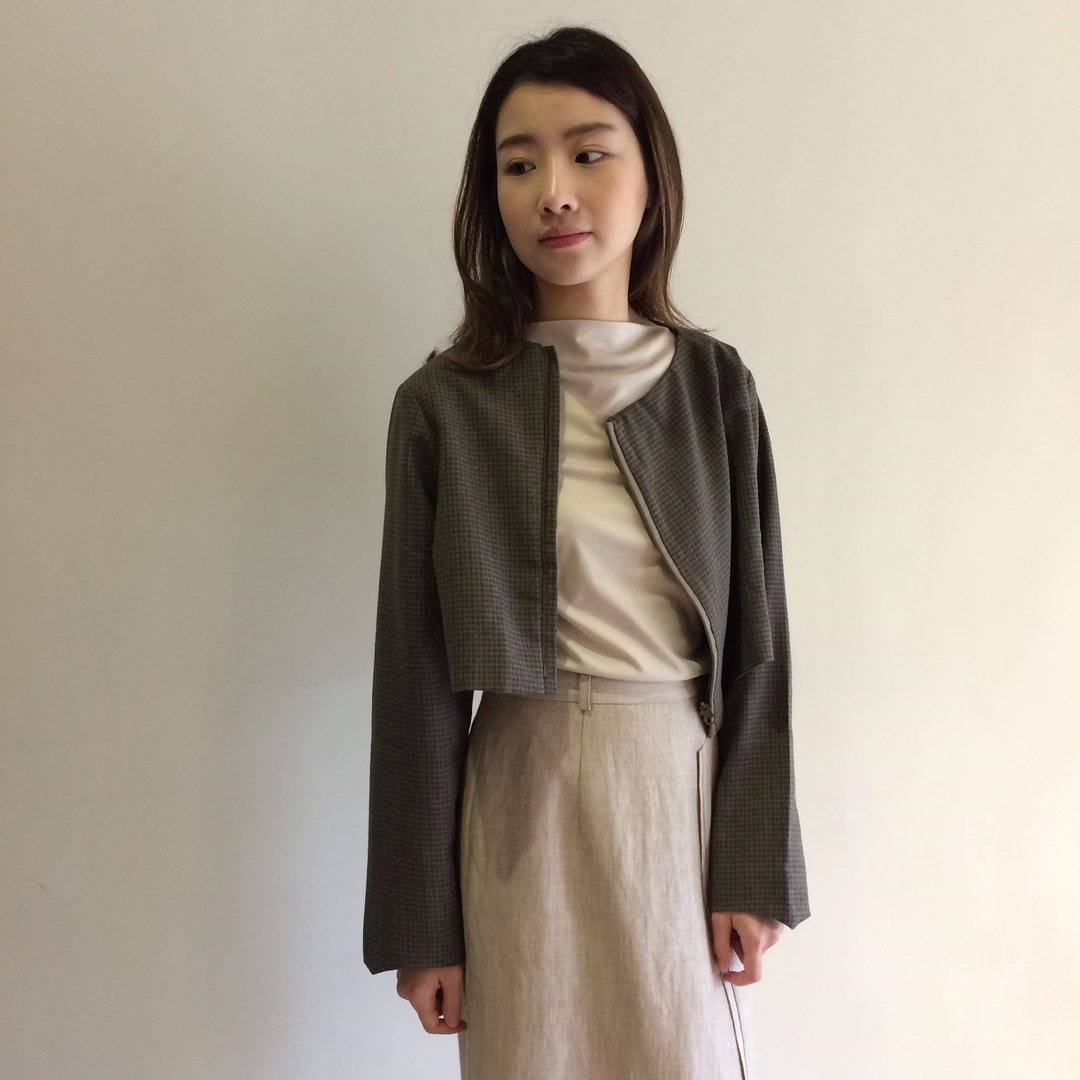 袖口圆弧短外套 - 女装休闲/机能外套 - 羊毛 