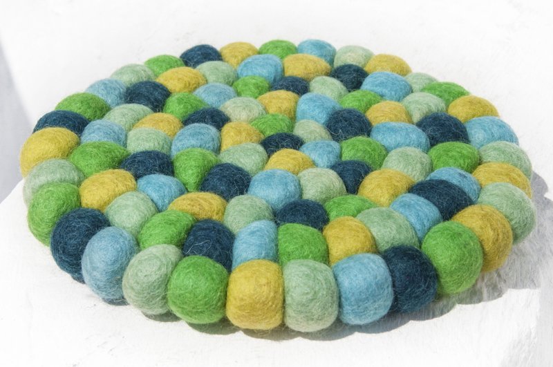 露营道具 厨房 羊毛毡 彩虹 隔热垫 锅垫 羊毛毡锅垫 圣诞节礼物 交换礼物 母亲节 父亲节-蓝色海洋绿色草原 圆型锅垫 - 餐垫/桌巾 - 羊毛 多色