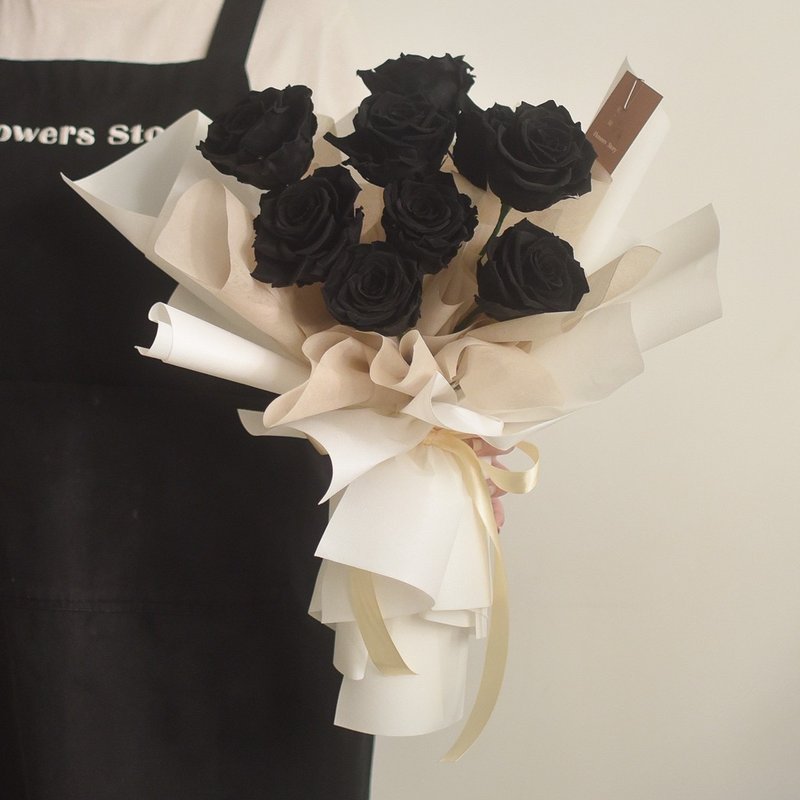 /9朵个性风玫瑰花束/情人节 七夕 玫瑰 永生花 不凋花 求婚 捧花 - 干燥花/捧花 - 植物．花 黑色