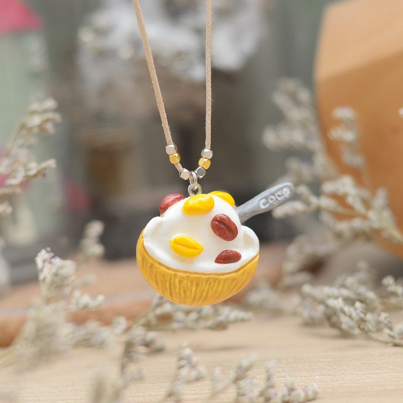 椰子冰淇淋手工项链 - 项链 - 粘土 多色