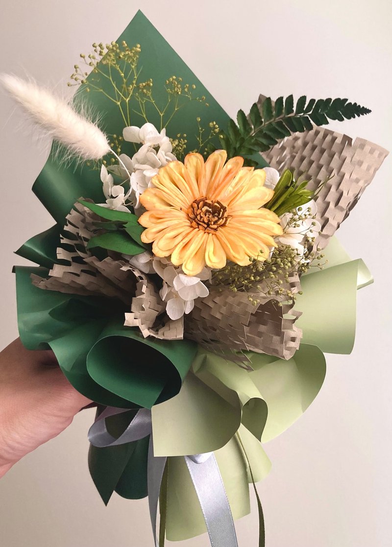 索拉太阳花束-毕业典礼/送别永生花束/学士服/拍照小物/谢师/ - 干燥花/捧花 - 植物．花 绿色