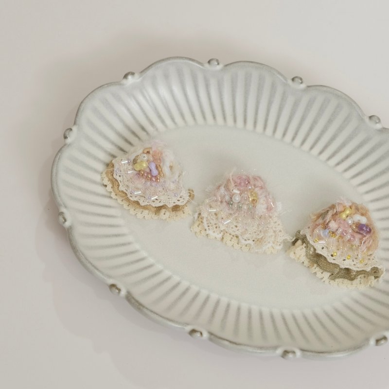 美好年代・蕾丝珍宝 - 耳环/耳夹 - 其他材质 