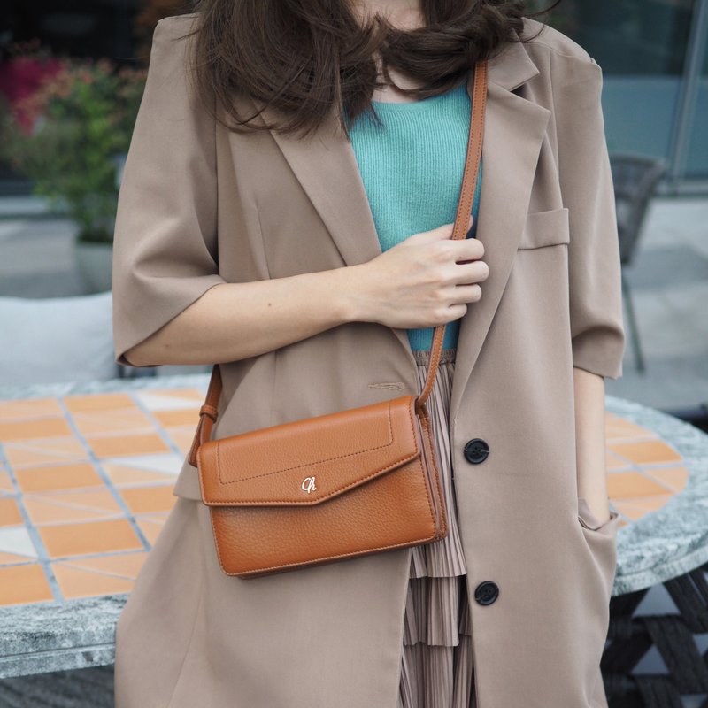 Irene (Caramel): Multi-function bag, clutch, long wallet, mini crossbody, Brown - 手提包/手提袋 - 真皮 咖啡色