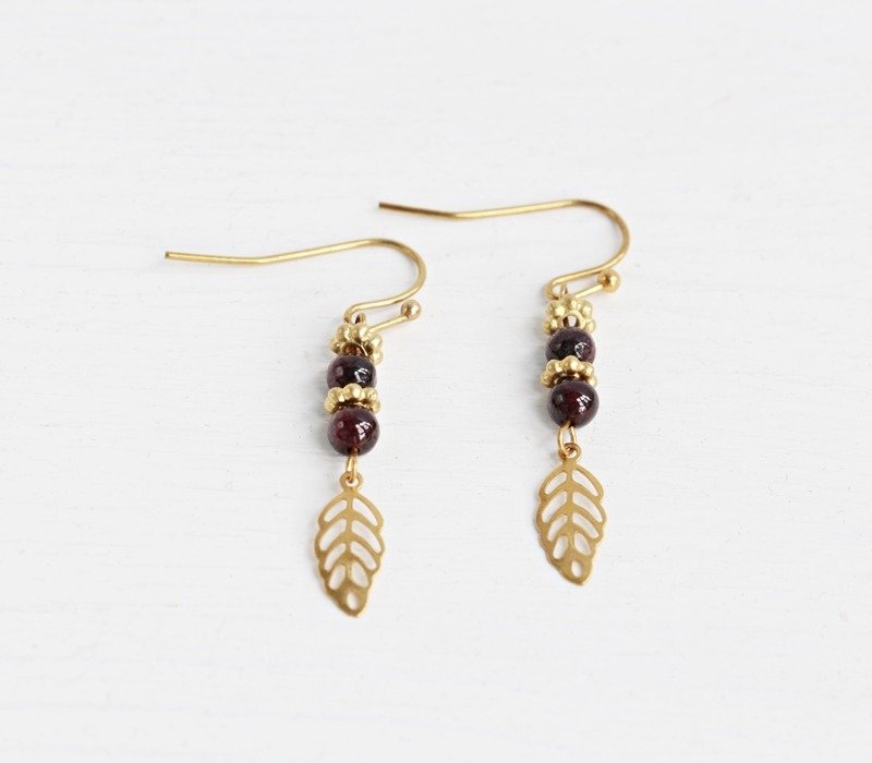 【宠爱】天然石榴石 黄铜耳环 1月诞生石 原石手创 极简几何 母亲节 情人节 生日礼物 纪念日 宴会 party 交换礼物 圣诞节 - 耳环/耳夹 - 宝石 