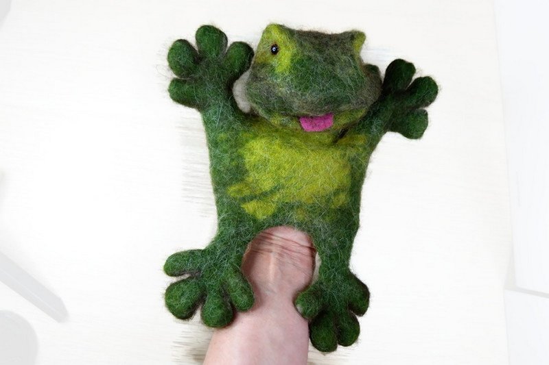蟾蜍、青蛙木偶在手 - 玩具/玩偶 - 羊毛 绿色