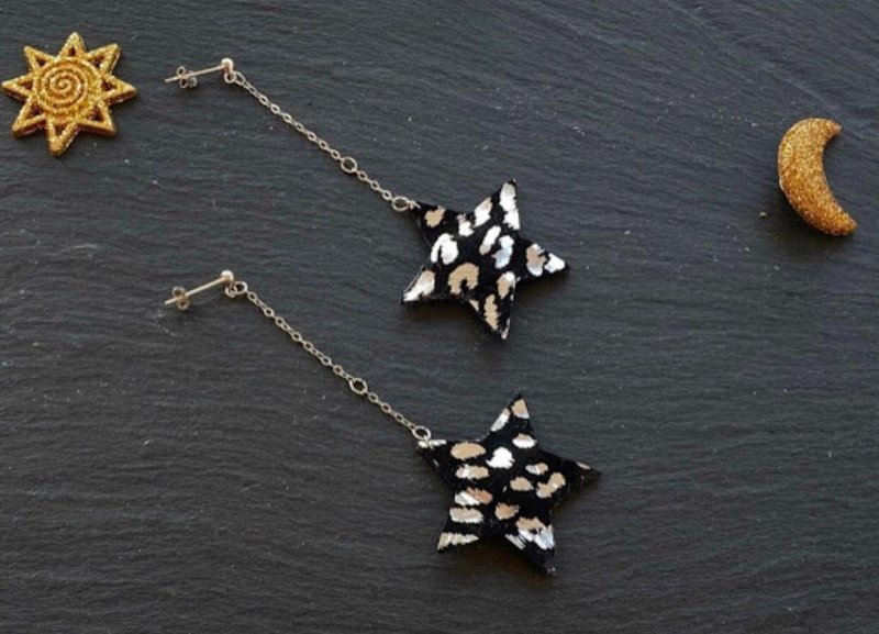 天体系 皮革耳环 幸运星耳环 波点吊饰耳环 - 耳环/耳夹 - 真皮 黑色