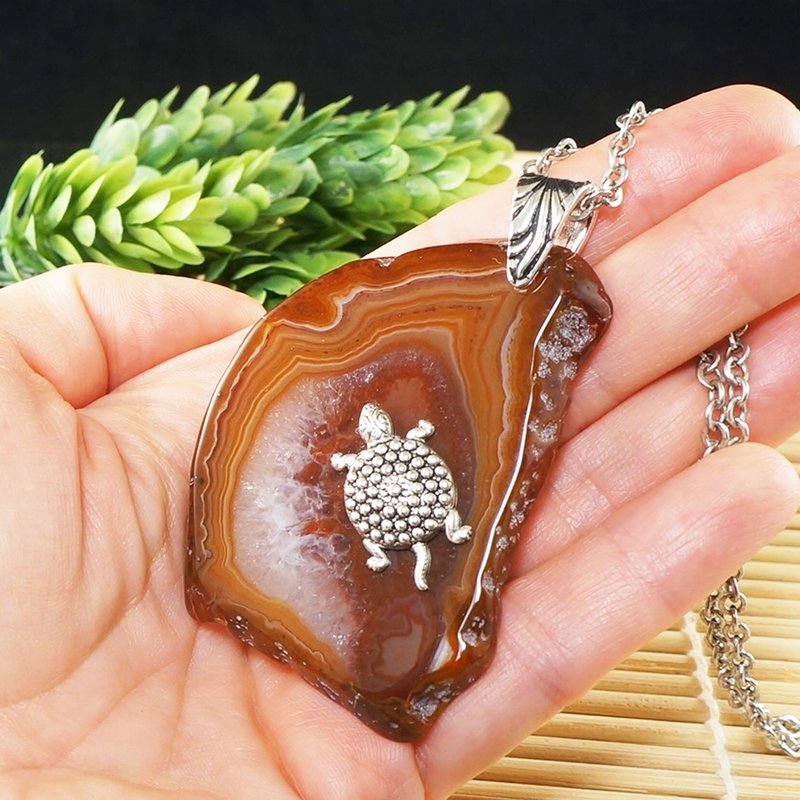 银​​乌龟项链 火红棕片 板状吊坠项链 珠宝 - 项链 - 半宝石 咖啡色