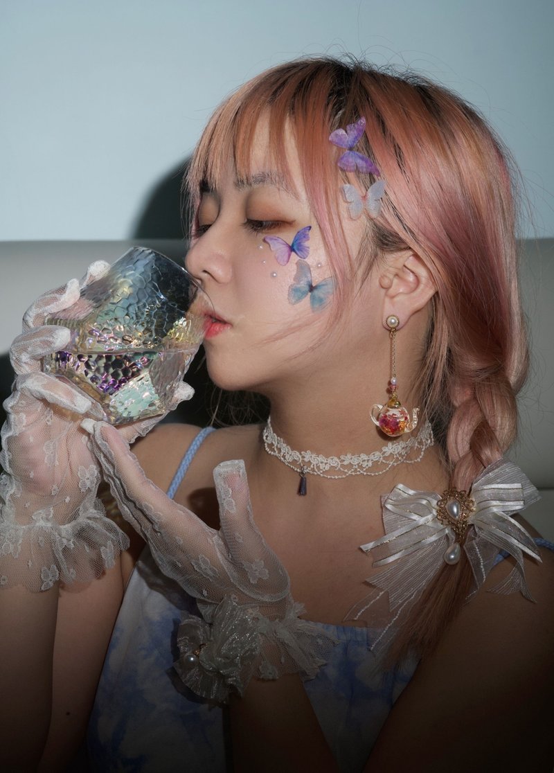 手作金箔花茶壶耳环 - 耳环/耳夹 - 其他金属 粉红色