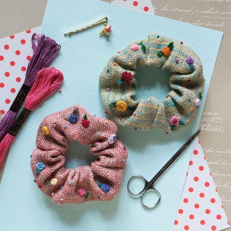 手作立体刺绣花朵－麻质发圈发束（绿色）－全人手制作 - 发饰 - 棉．麻 绿色