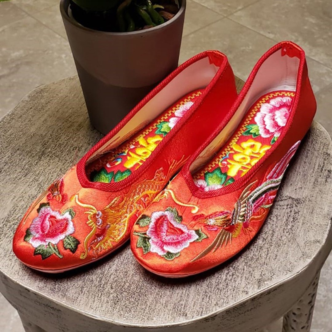 傳統手工製造紅色繡花鞋 KW11201709 **附送赠品** - 女款休闲鞋 - 棉．麻 红色