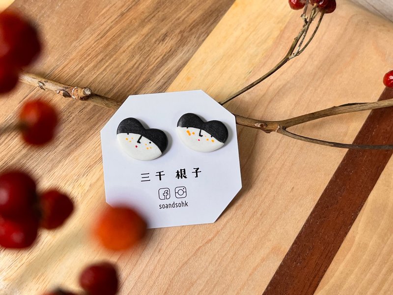 三千根子 白瓷 耳针 耳环 - 耳环/耳夹 - 陶 黑色