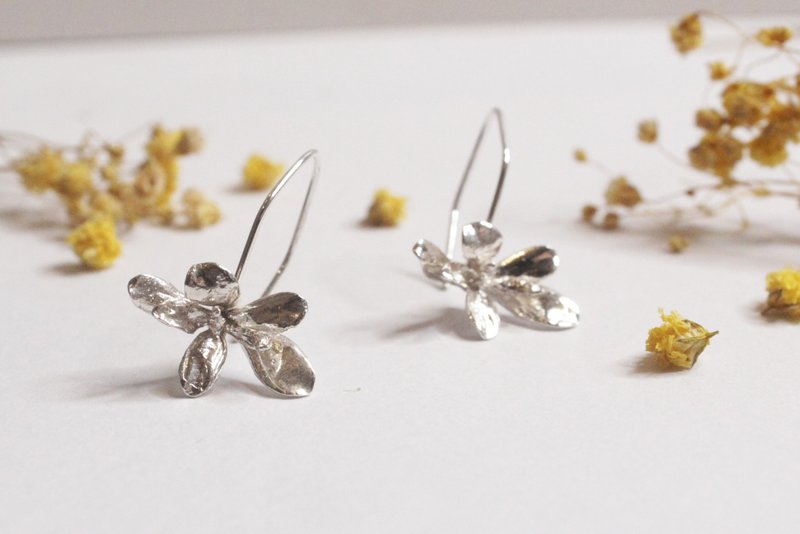 玉芙蓉 (S) 纯银手工耳环 可改夹 - 耳环/耳夹 - 纯银 银色