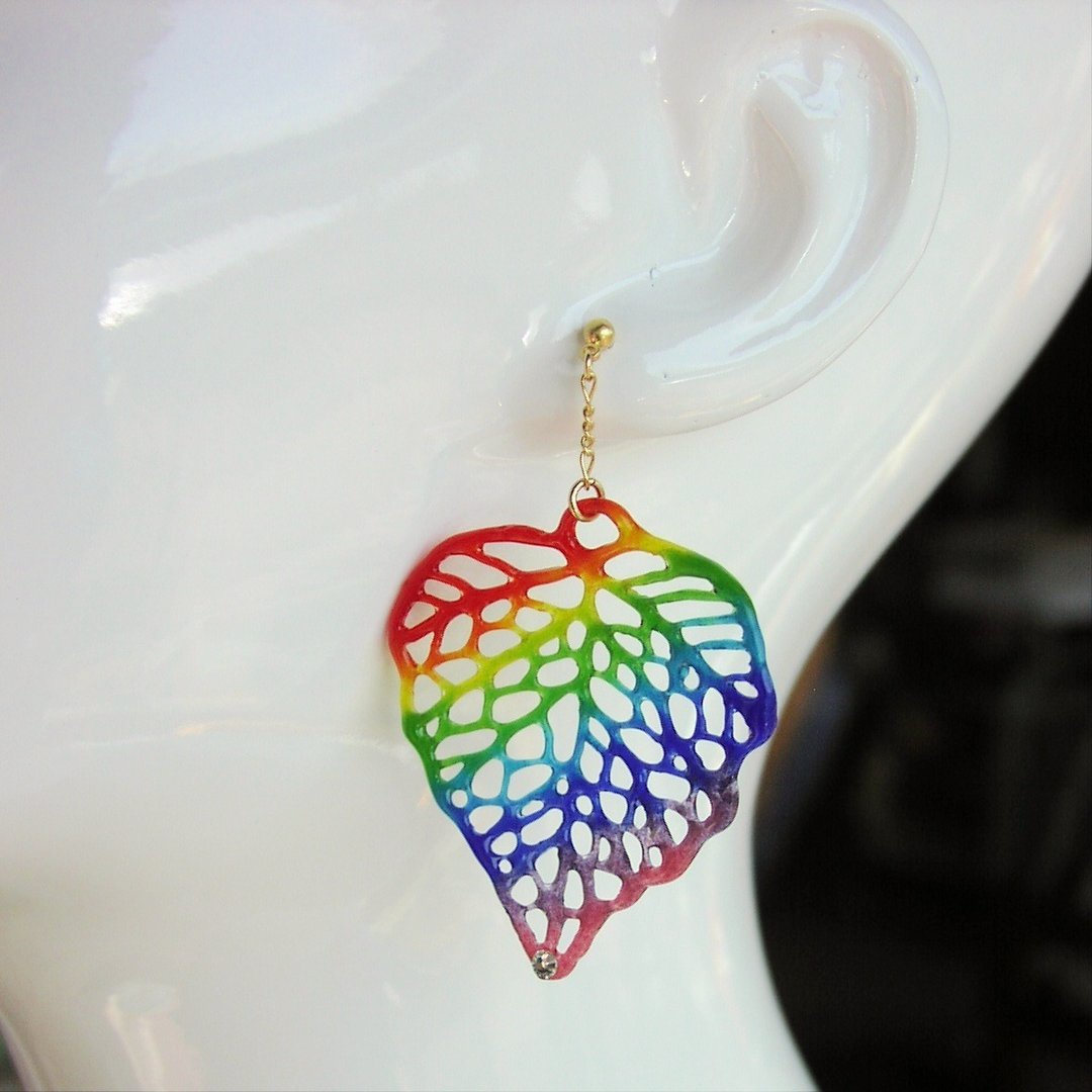 Rainbow Clip-On or earrings - 耳环/耳夹 - 玻璃 多色