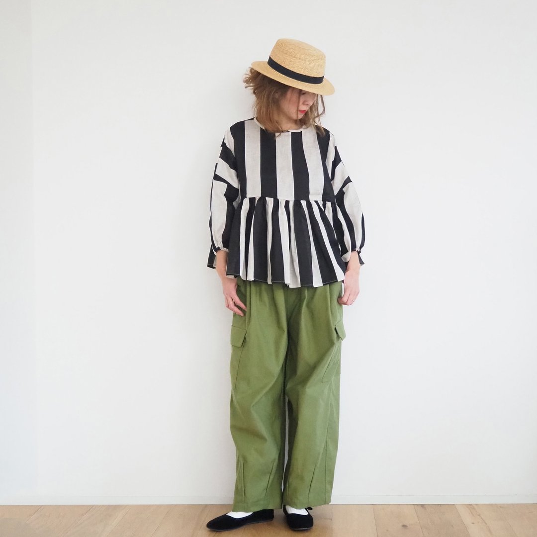French linen big stripe gather blouse BLACK - 女装衬衫 - 棉 黑色