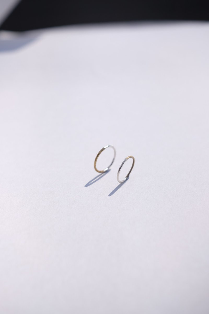 Half Moon 半月 纯银x黄铜幼戒 - 戒指 - 纯银 银色