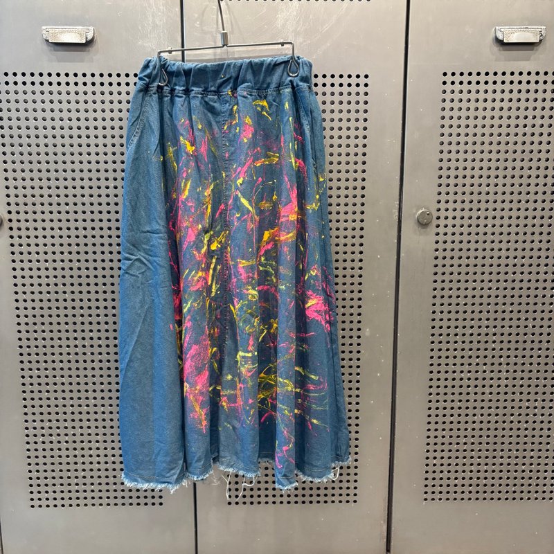 独一无二 | 手绘涂鸦丹宁长裙 (古着再制) - 裙子 - 棉．麻 蓝色