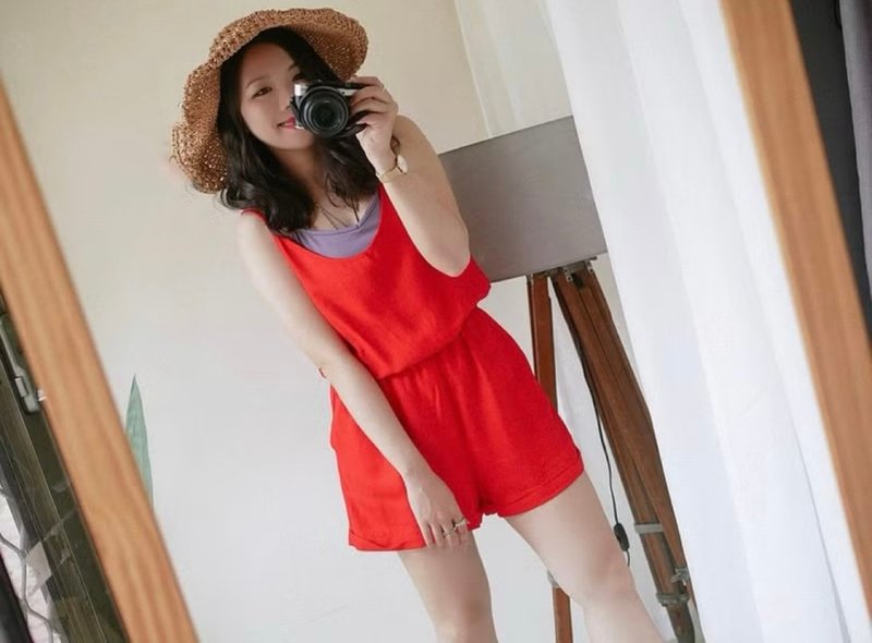 烈焰火红少女野子周未派对薄料棉质 连身吊带连衣短裤 overalls - 背带裤/连体裤 - 棉．麻 红色