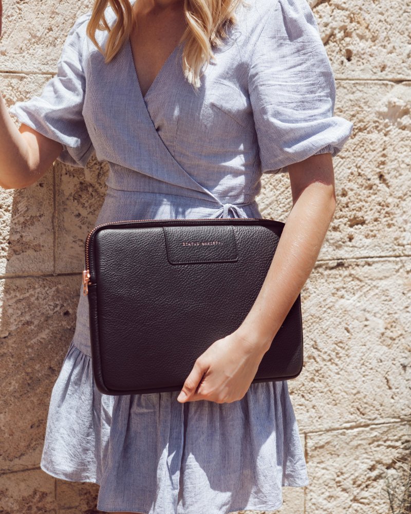 BEFORE I LEAVE 13寸笔电套_黑、粉、驼、灰 - 电脑包 - 真皮 多色