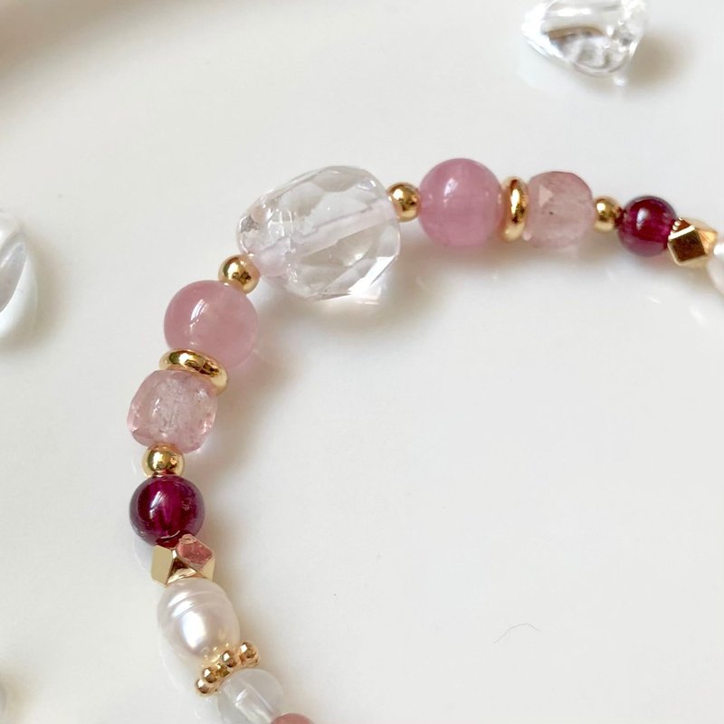 睡公主—粉晶 粉碧玺 草莓晶 石榴石 珍珠 月亮石 14k包金手链 - 手链/手环 - 半宝石 粉红色