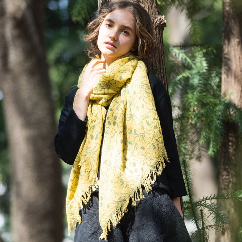 Field pattern wool gauze stall - 丝巾 - 棉．麻 多色