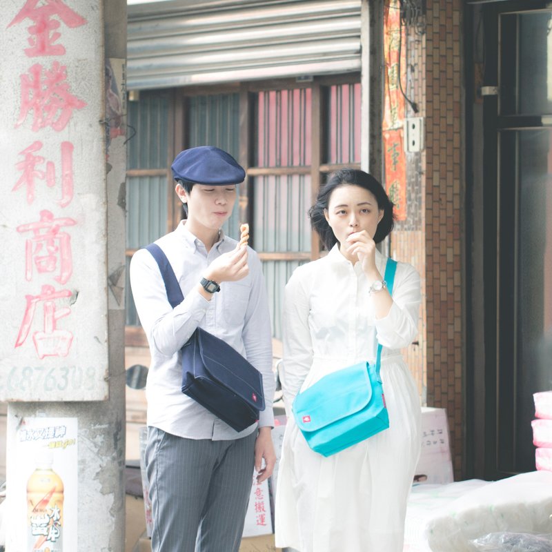 帆布硬挺手工邮差包(斜背包)-M - 侧背包/斜挎包 - 棉．麻 多色