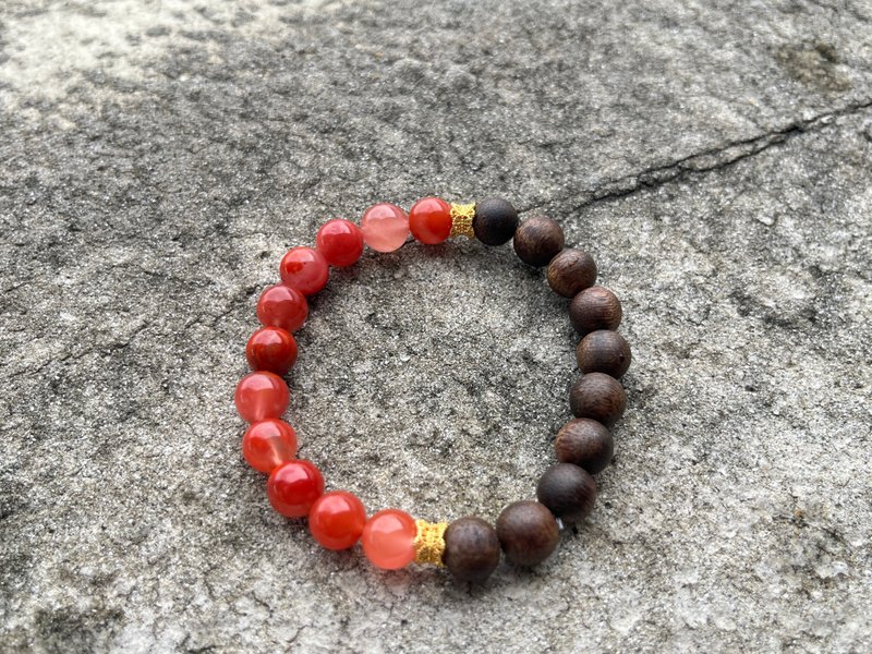 8mm天然原生沈香沉香珠 南红双拼设计单圈手持手串m - 手链/手环 - 半宝石 红色