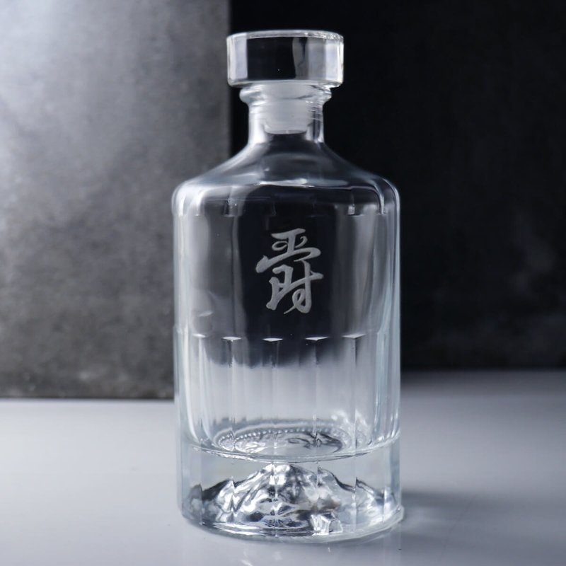 500cc【定制刻印酒瓶】(1个书法字) 厚底空酒瓶 梅酒瓶 酿酒瓶 - 酒杯/酒器 - 玻璃 透明