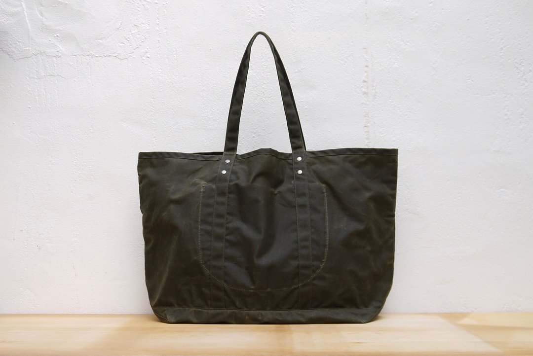 Mallory heave-duty oil canvas tote 大尺寸油蜡布托特袋 - 侧背包/斜挎包 - 棉 