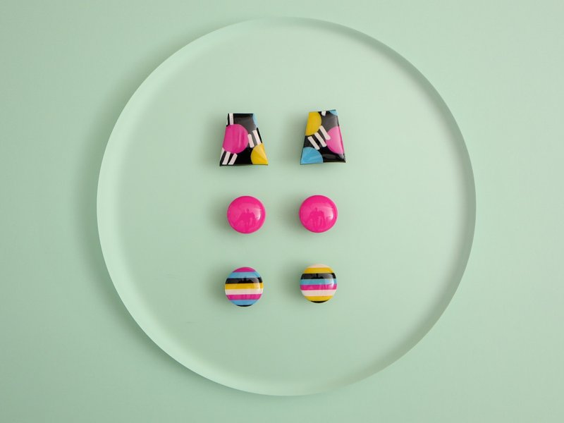 80年代 霓虹色 彩虹条纹 简约耳钉/耳环/医疗级不锈钢/22 - 耳环/耳夹 - 粘土 多色