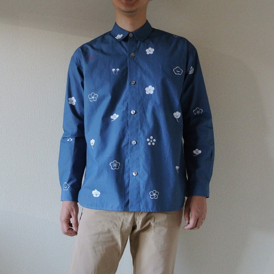 Men's Gingham Check Shirt Blue Plum Family Crest - 男装衬衫 - 棉．麻 蓝色