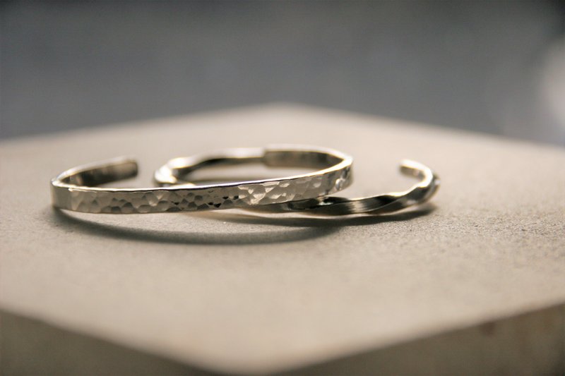 纯银 黄铜 手环 经典款 金工体验 /花莲手作/1人成团/ 两人同行 - 金工/饰品 - 银 