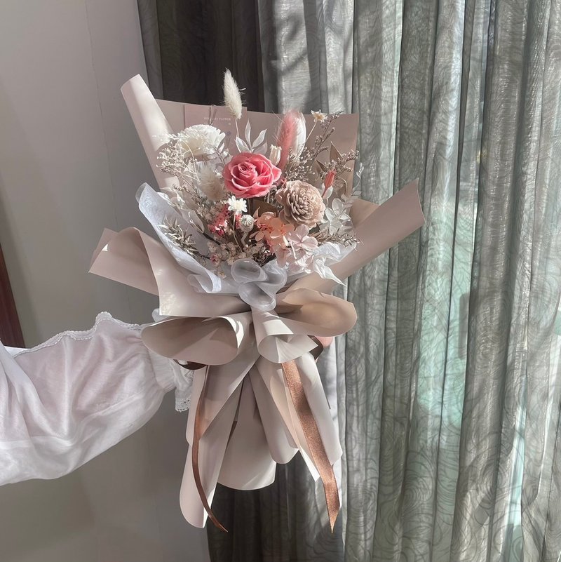 【情人节花束】奶茶色 莫兰迪色 永生花束 情人节礼物 韩系花束 - 干燥花/捧花 - 植物．花 