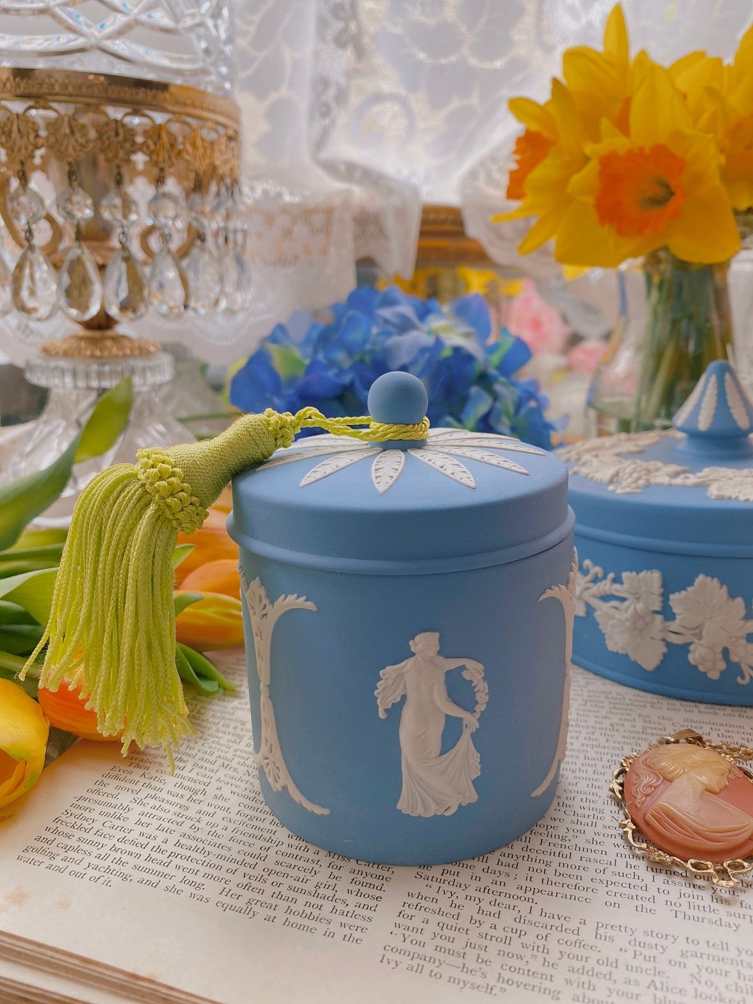 英国骨瓷Wedgwood jasper蓝色碧玉浮跳舞女神储物罐糖果罐茶叶罐 - 花瓶/陶器 - 瓷 蓝色