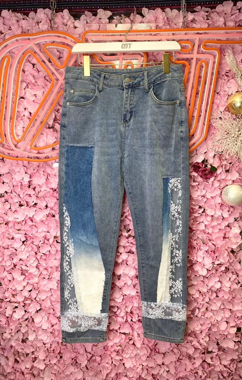 OTT独一无二•Unique日系浅蓝色渐变洗水蕾丝拼接牛仔裤 - 女装长裤 - 棉．麻 蓝色