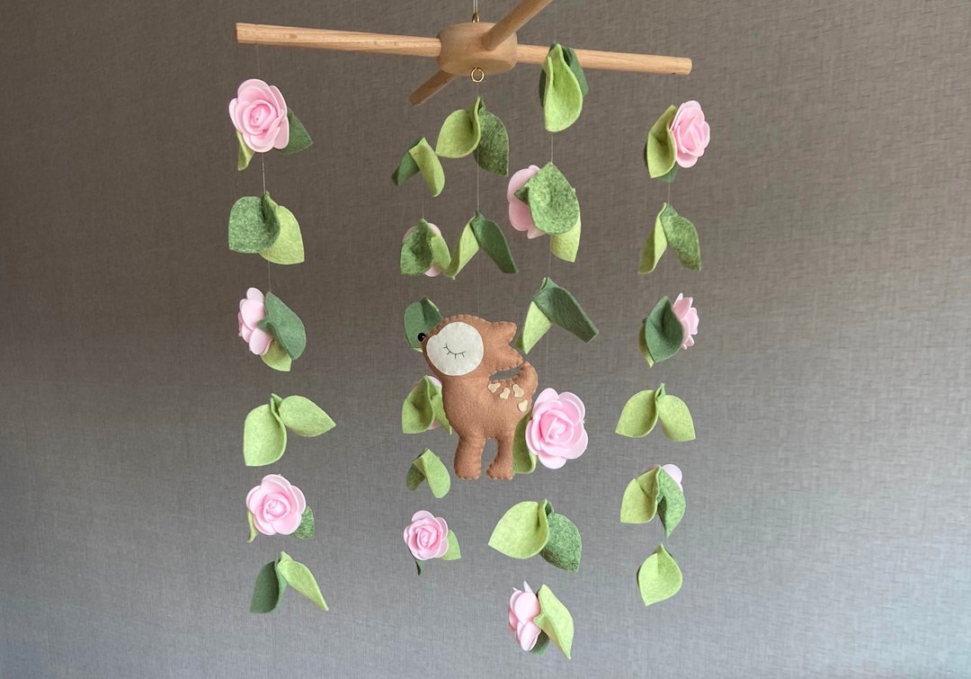 Baby girl mobile, Deer mobile, Girl woodland mobile, Crib mobile girl - 玩具/玩偶 - 其他材质 绿色
