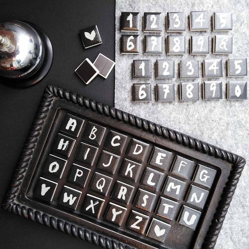 | 黑色系 BLACK | 字母瓷砖磁铁 - 1入 - 冰箱贴/磁贴 - 陶 黑色